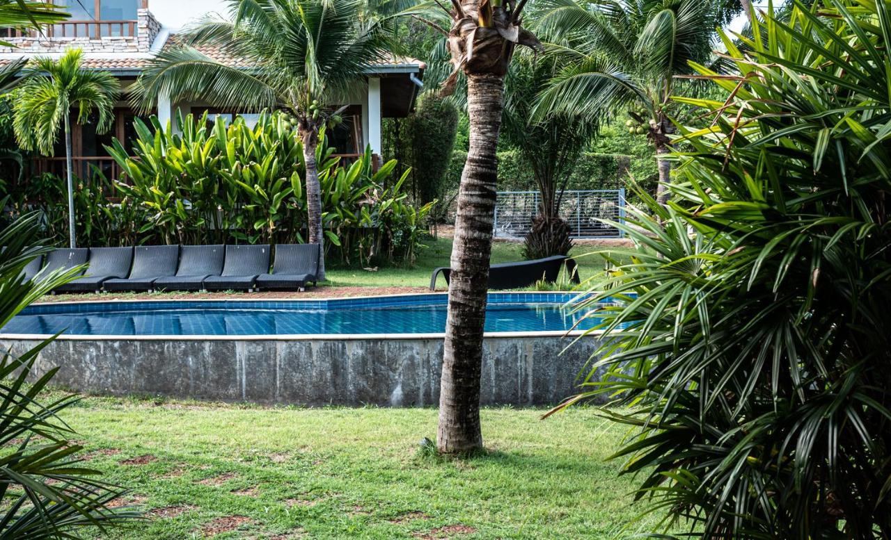 Blue Hill Residence Hua Thanon  Ngoại thất bức ảnh